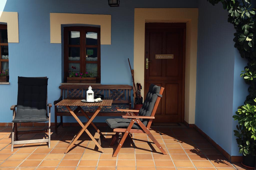 Hotel Casa De Aldea La Pumariega Caces Exterior foto